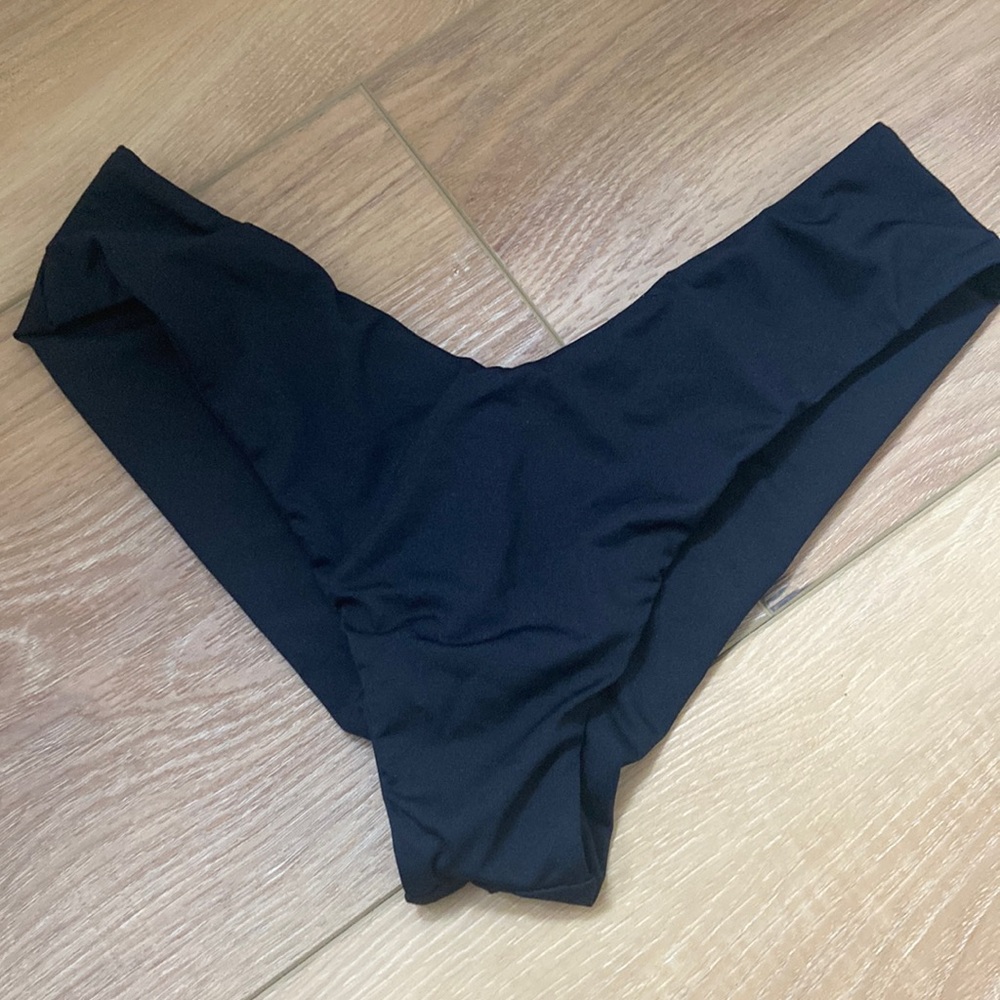 Billabong cheeky v cut bathing suit swim bottoms